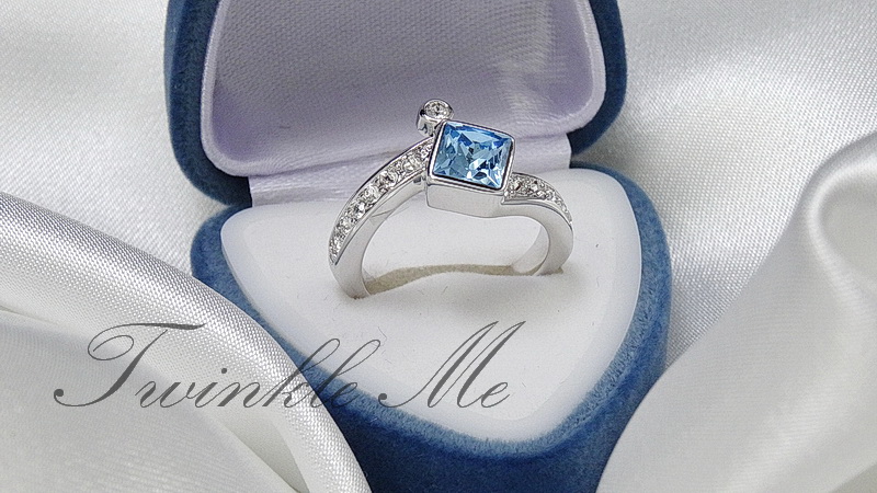 แหวนคริสตัลสวารอฟสกี้สีฟ้า
